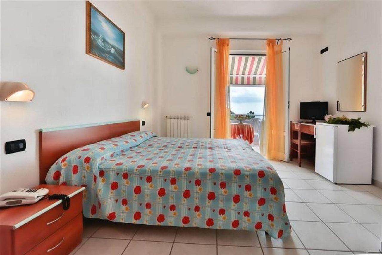Hotel Villa Rita Forio  Exterior photo